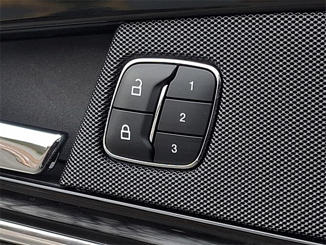 Thumbnail: 2022 Lincoln Nautilus - 28