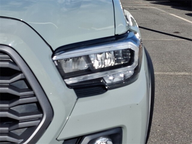 Thumbnail: 2022 Toyota Tacoma - 9