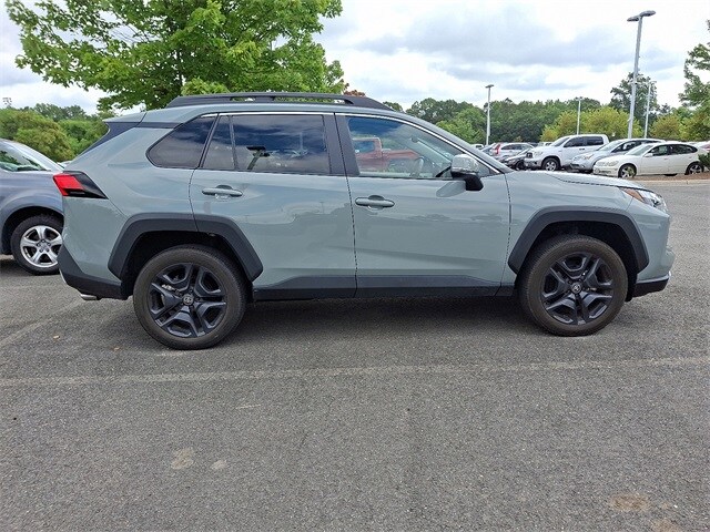 Thumbnail: 2022 Toyota RAV4 - 6