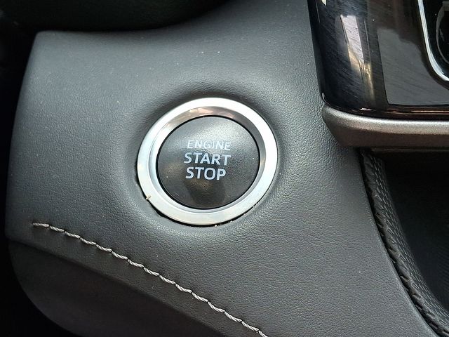 Thumbnail: 2021 Toyota Highlander - 25