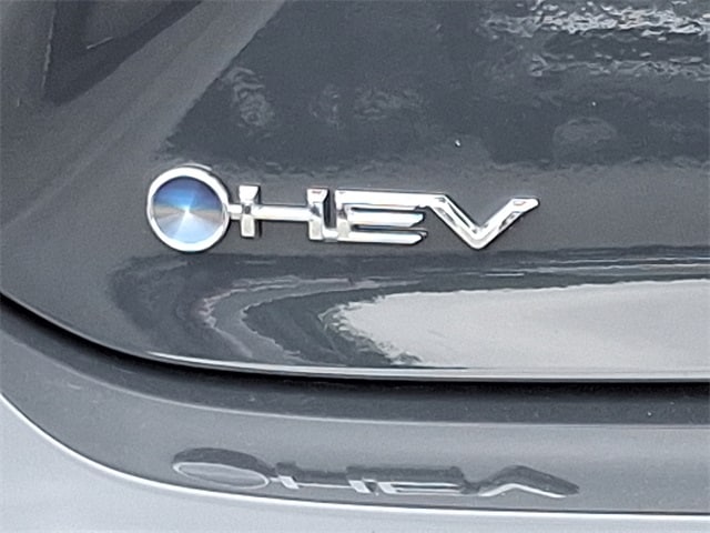 Thumbnail: 2025 Toyota Camry - 31