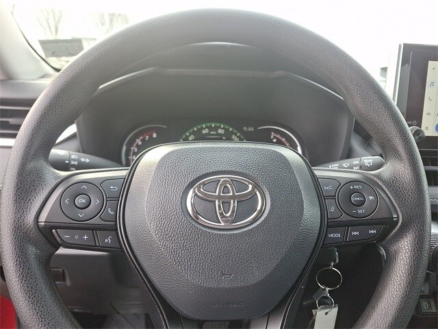 Thumbnail: 2024 Toyota RAV4 - 18