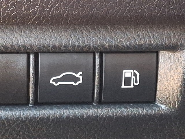 Thumbnail: 2025 Toyota Camry - 30