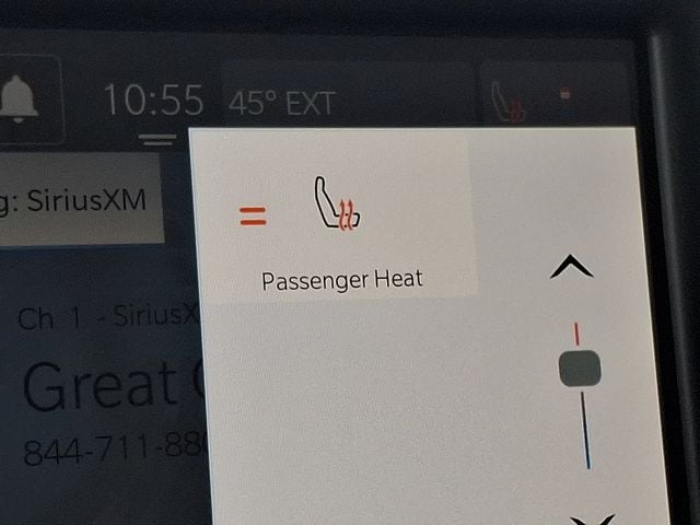 Thumbnail: 2023 Chrysler Voyager - 27