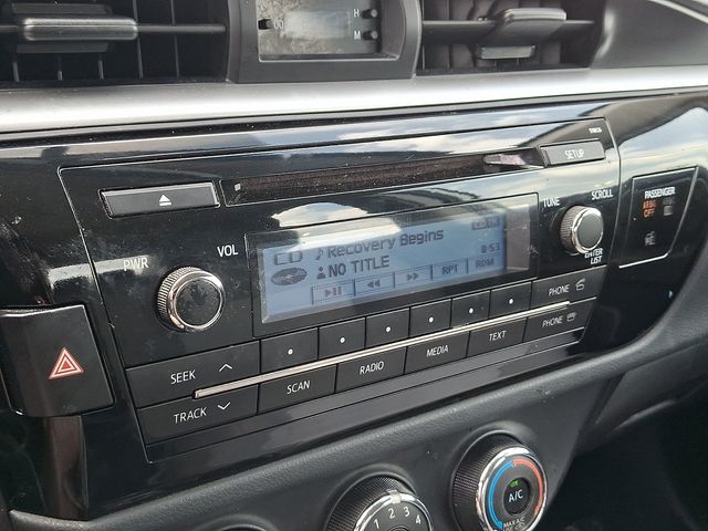 Thumbnail: 2015 Toyota Corolla - 16