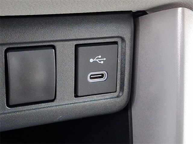 Thumbnail: 2025 Toyota Corolla Cross - 24