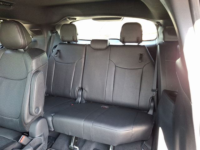 Thumbnail: 2026 Toyota Sienna - 9