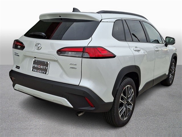 Thumbnail: 2026 Toyota Corolla Cross - 4