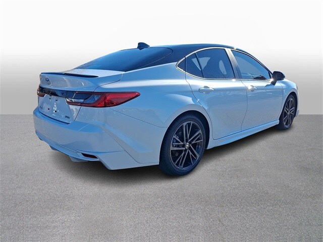 Thumbnail: 2025 Toyota Camry - 4