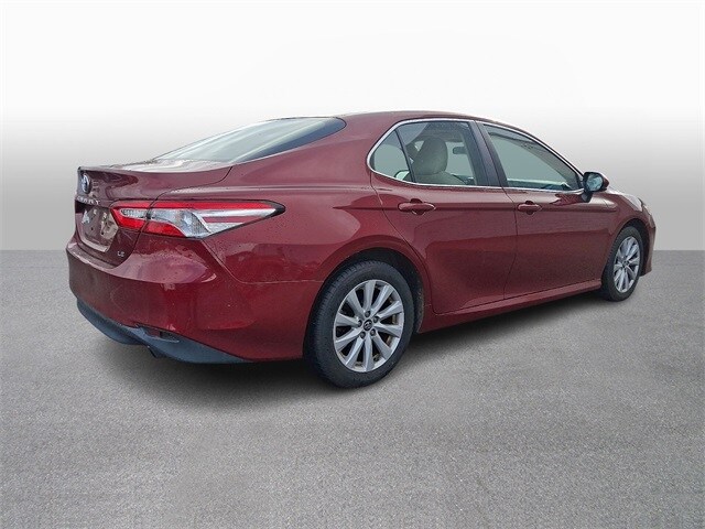 Thumbnail: 2018 Toyota Camry - 4