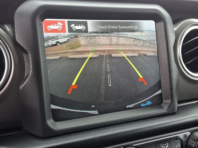 Thumbnail: 2023 Jeep Wrangler - 18