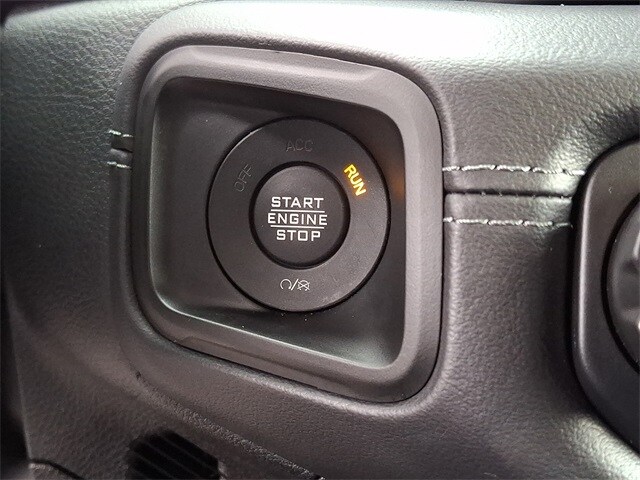 Thumbnail: 2025 Jeep Wrangler - 22