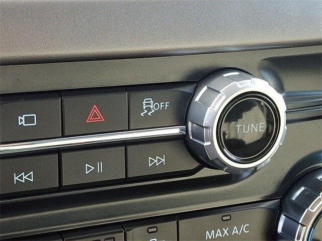 Thumbnail: 2025 Ford F-150 - 25