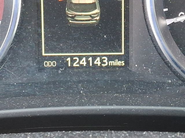 Thumbnail: 2016 Toyota Highlander - 22