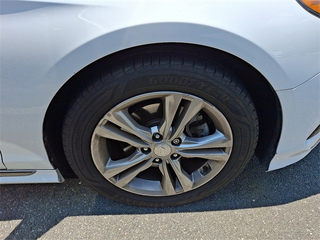 Thumbnail: 2018 Hyundai Sonata - 5