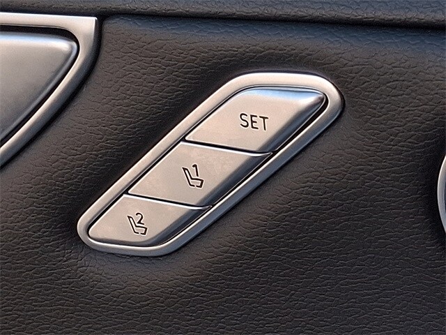 Thumbnail: 2021 Genesis G80 - 31