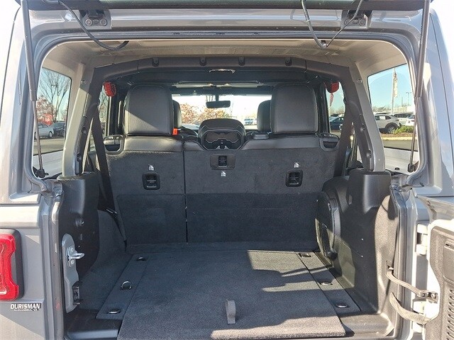 Thumbnail: 2020 Jeep Wrangler - 31