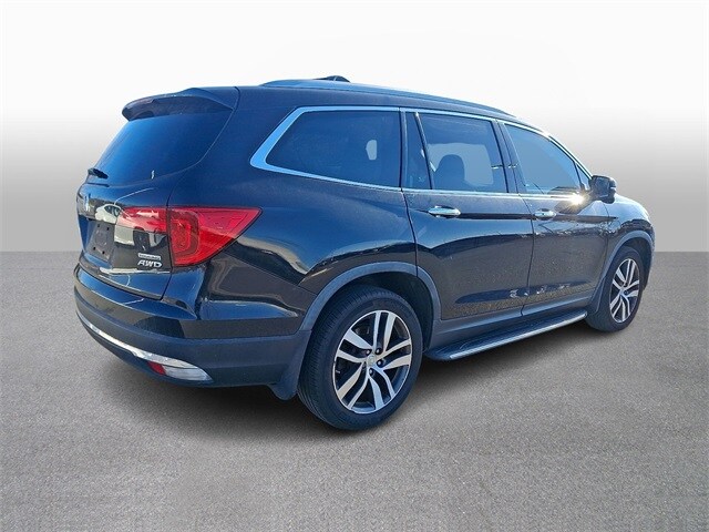 Thumbnail: 2018 Honda Pilot - 4