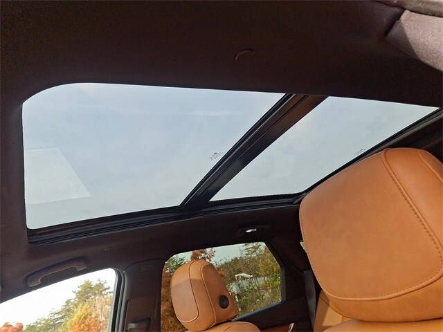 Thumbnail: 2025 Cadillac XT5 - 12