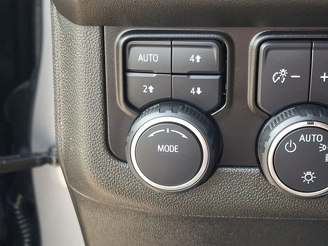 Thumbnail: 2022 Chevrolet Tahoe - 25