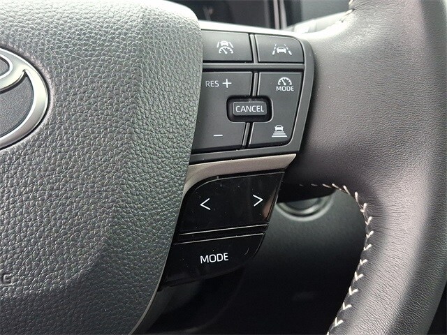 Thumbnail: 2025 Toyota Camry - 22