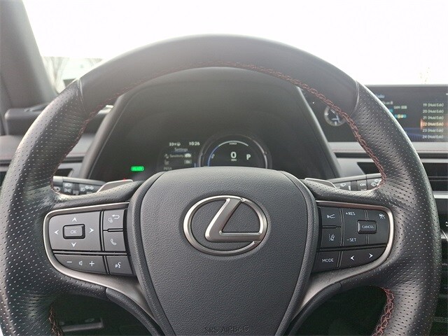 Thumbnail: 2021 Lexus UX - 19