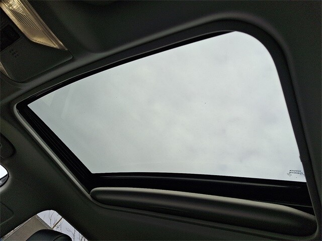 Thumbnail: 2025 Toyota RAV4 - 13