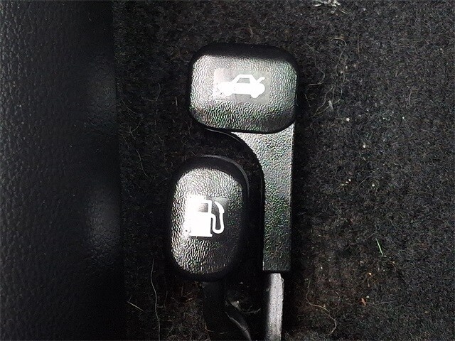 Thumbnail: 2018 Hyundai Elantra - 27