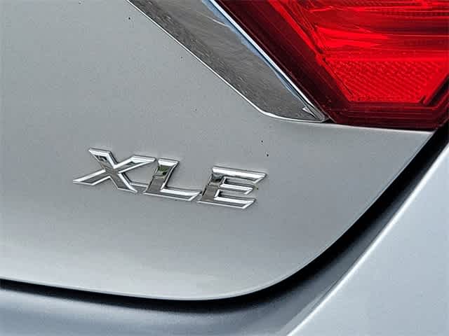 Thumbnail: 2015 Toyota Camry - 22