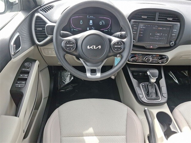 Thumbnail: 2023 Kia Soul - 7