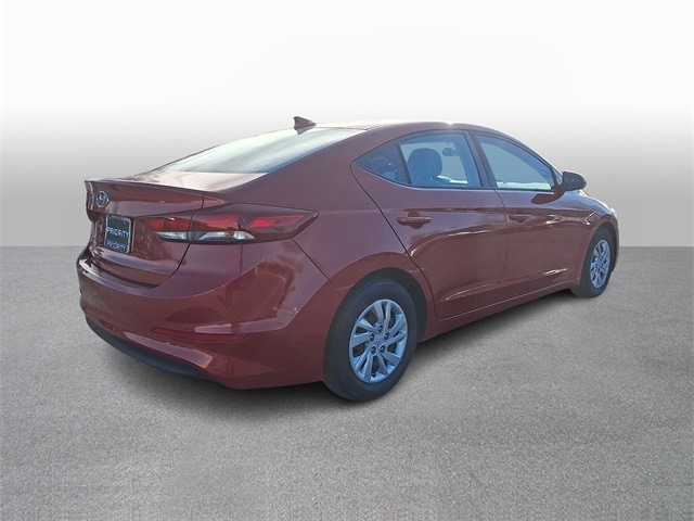 Thumbnail: 2017 Hyundai Elantra - 4