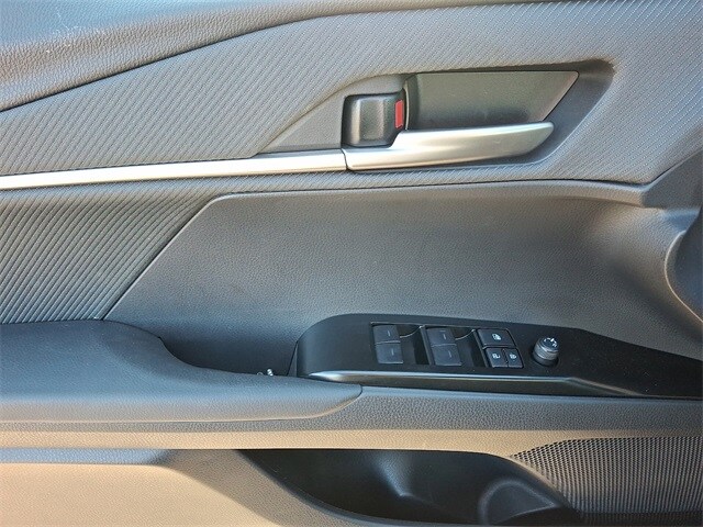 Thumbnail: 2025 Toyota Camry - 12