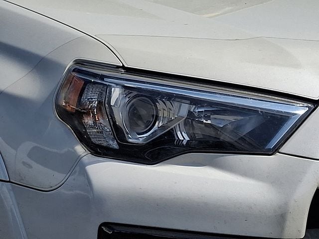 Thumbnail: 2019 Toyota 4Runner - 8