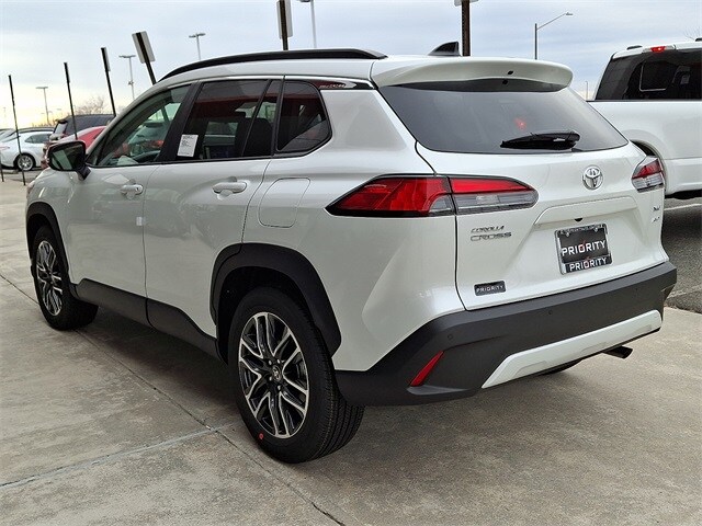 Thumbnail: 2026 Toyota Corolla Cross - 6