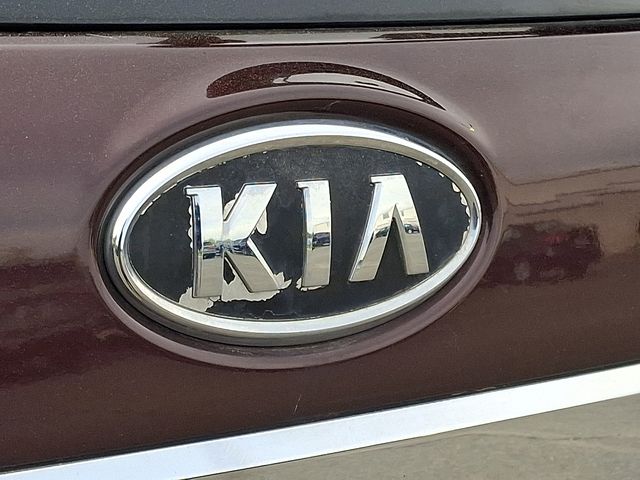 Thumbnail: 2012 Kia Sorento - 29
