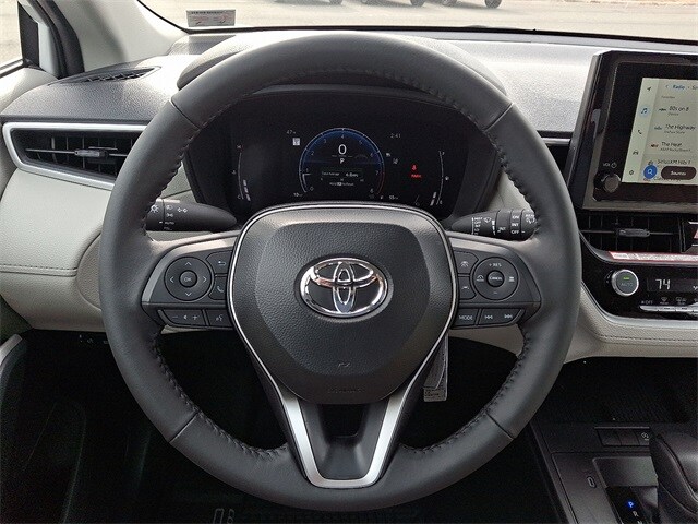 Thumbnail: 2026 Toyota Corolla Cross - 18