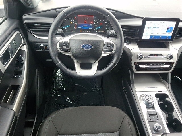 Thumbnail: 2022 Ford Explorer - 11