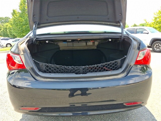 Thumbnail: 2011 Hyundai Sonata - 27