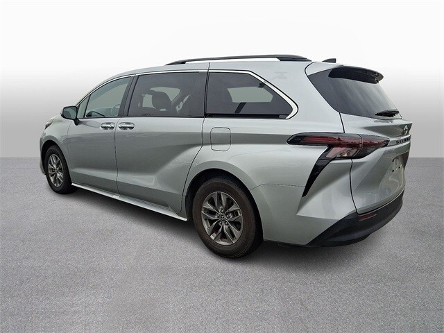 Thumbnail: 2024 Toyota Sienna - 6