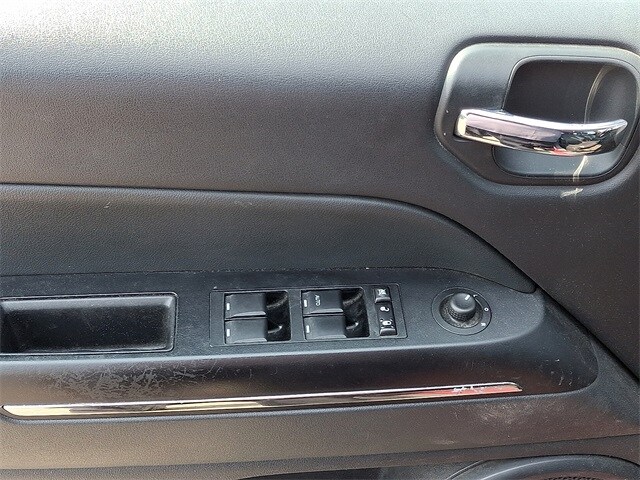 2013 Jeep Compass Limited 11