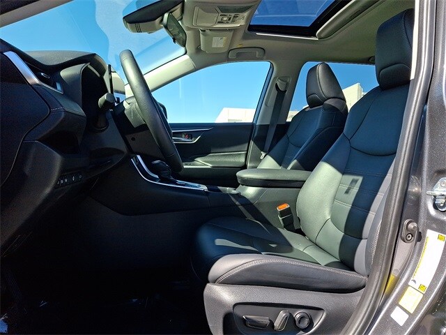 Thumbnail: 2025 Toyota RAV4 - 13