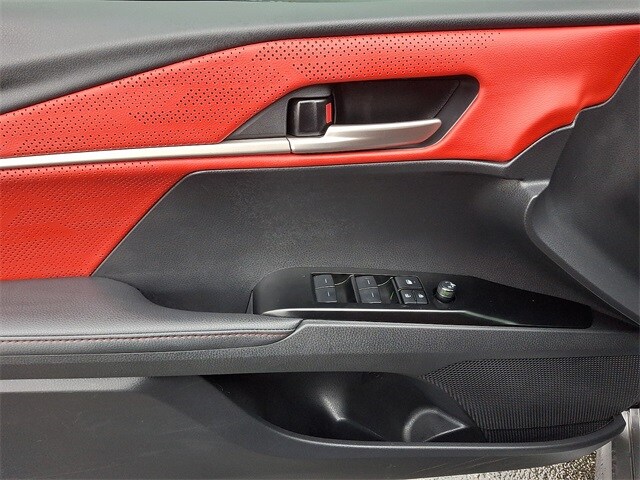 Thumbnail: 2025 Toyota Camry - 12