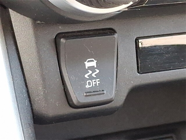 Thumbnail: 2023 Toyota RAV4 - 23