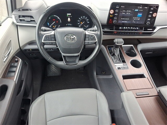 Thumbnail: 2024 Toyota Sienna - 12