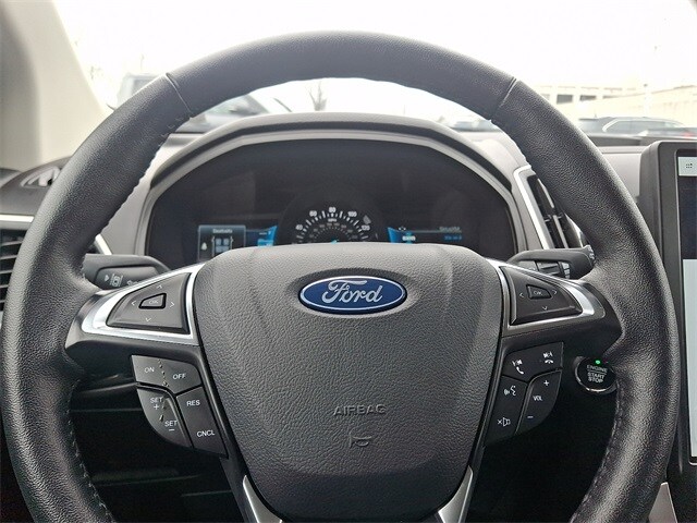 Thumbnail: 2024 Ford Edge - 18