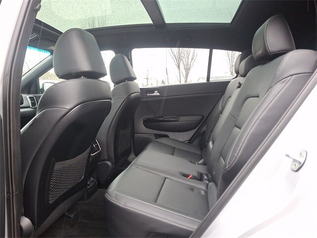 Thumbnail: 2022 Kia Sportage - 10