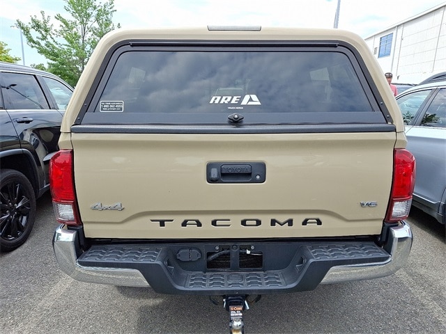 Thumbnail: 2018 Toyota Tacoma - 8