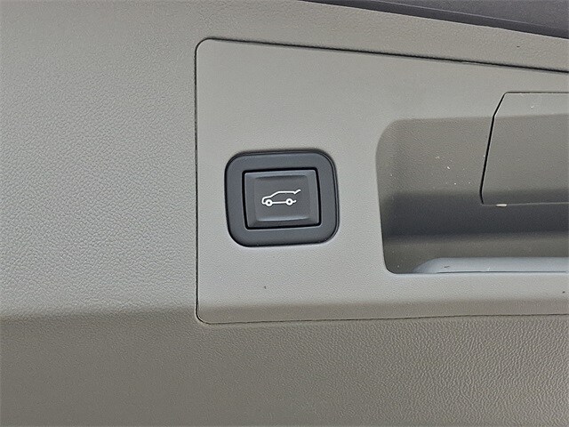 Thumbnail: 2020 Cadillac XT5 - 32
