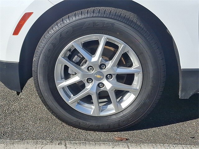 Thumbnail: 2022 Chevrolet Equinox - 8