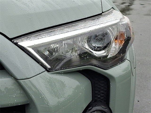 Thumbnail: 2023 Toyota 4Runner - 9